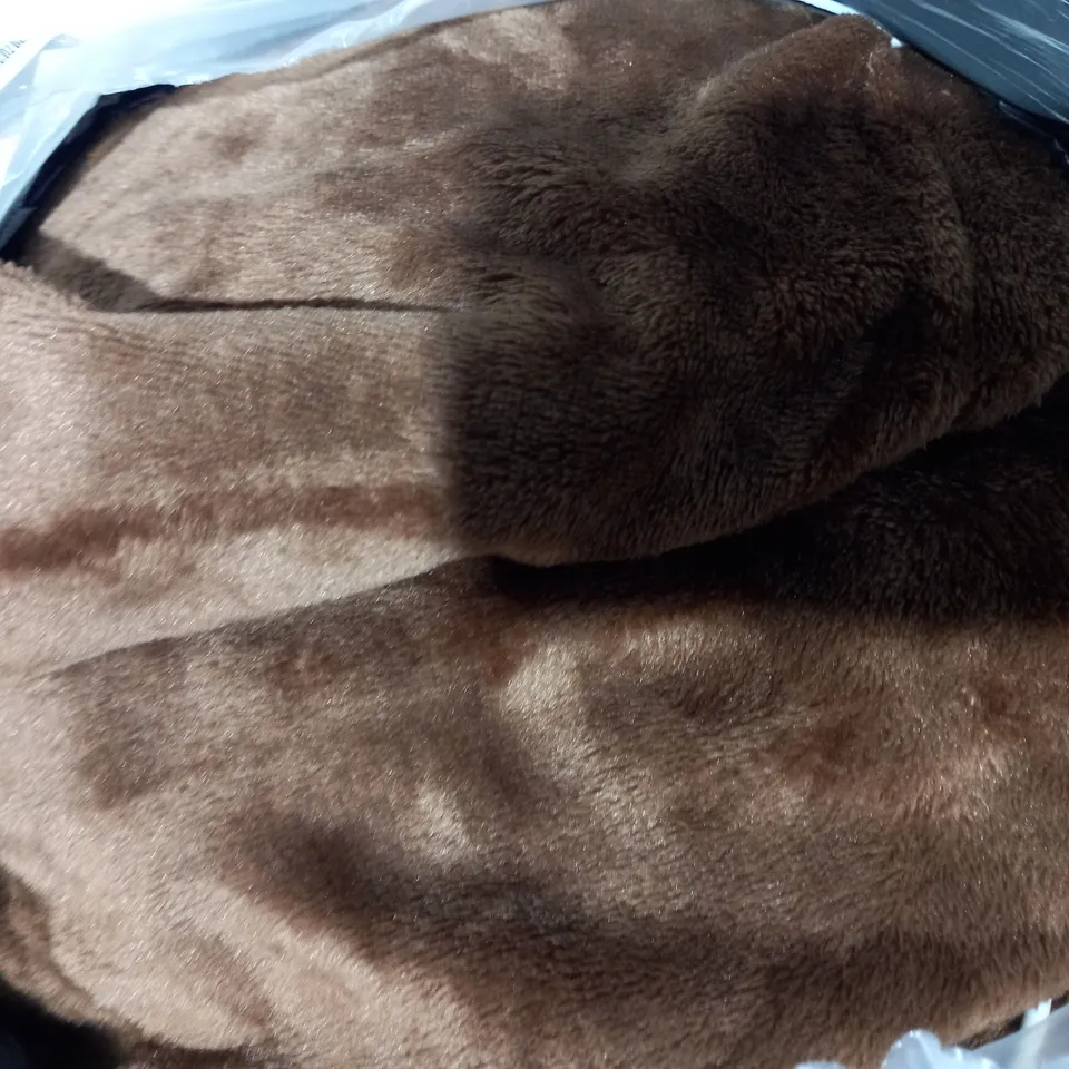 COZEE HOME LUXURY HEATED THROW - NEUTRAL/BROWN