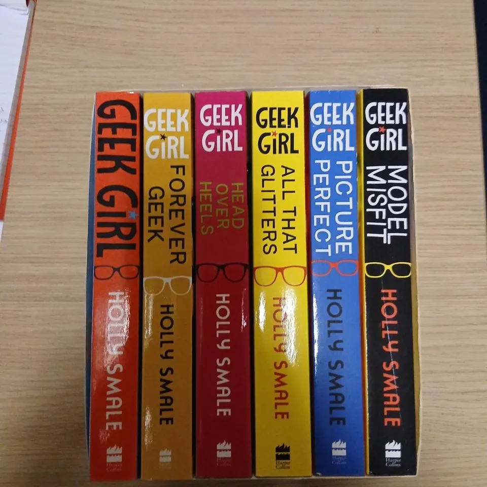 GEEK GIRL SERIES BY HOLLY SMALE – SET OF 7 PAPERBACKS