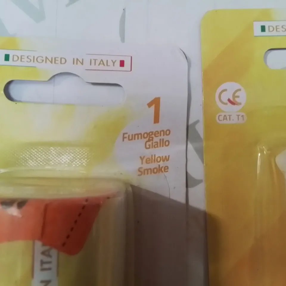 BOX CONTAINING 8 BRAND NEW YELLOW SMOKE FLARES (OVER 18 ONLY) (COLLECTION ONLY)