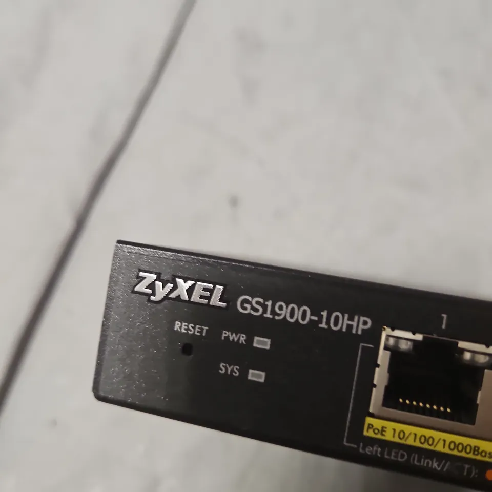 ZYXEL GS1900-10HP 8-PORT POE SMART MANAGED NETWORK SWITCH (2 SFP)