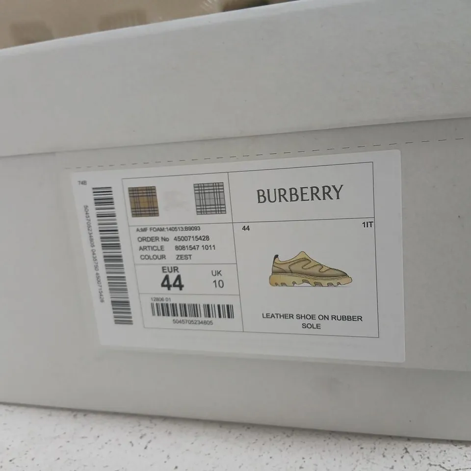 BURBERRY BEIGE LEATHER SLIP-ON SNEAKERS – UK 10 (EU 44)