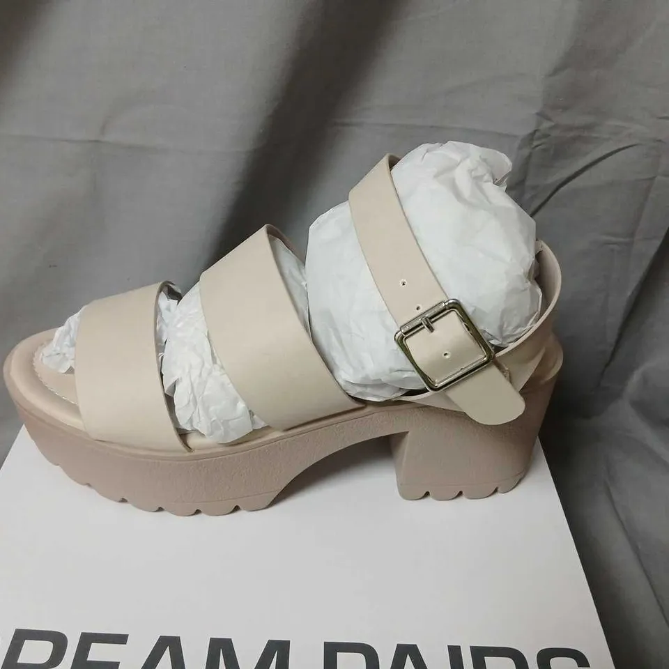DREAM PAIRS BEIGE WOMEN'S PLATFORM SANDALS – 3-STRAP, CHUNKY SOLE, SDHS2429W (UK 5 / EU 38 / US 7)
