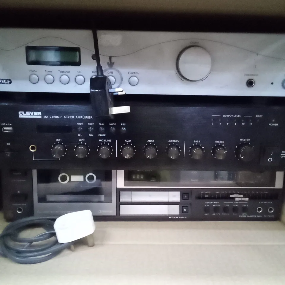 BOX OF SOUND SYSTEM INCLUDING CLEVER AND ACOUSTIC SOLUTIONS 