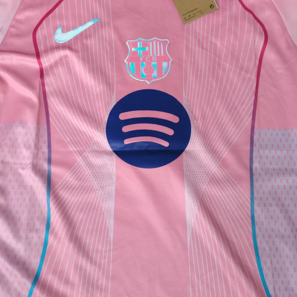 NIKE FC BARCELONA 2025-2026 LIMITED EDITION JERSEY SIZE MEDIUM - SANDRINHO NUMBER 2
