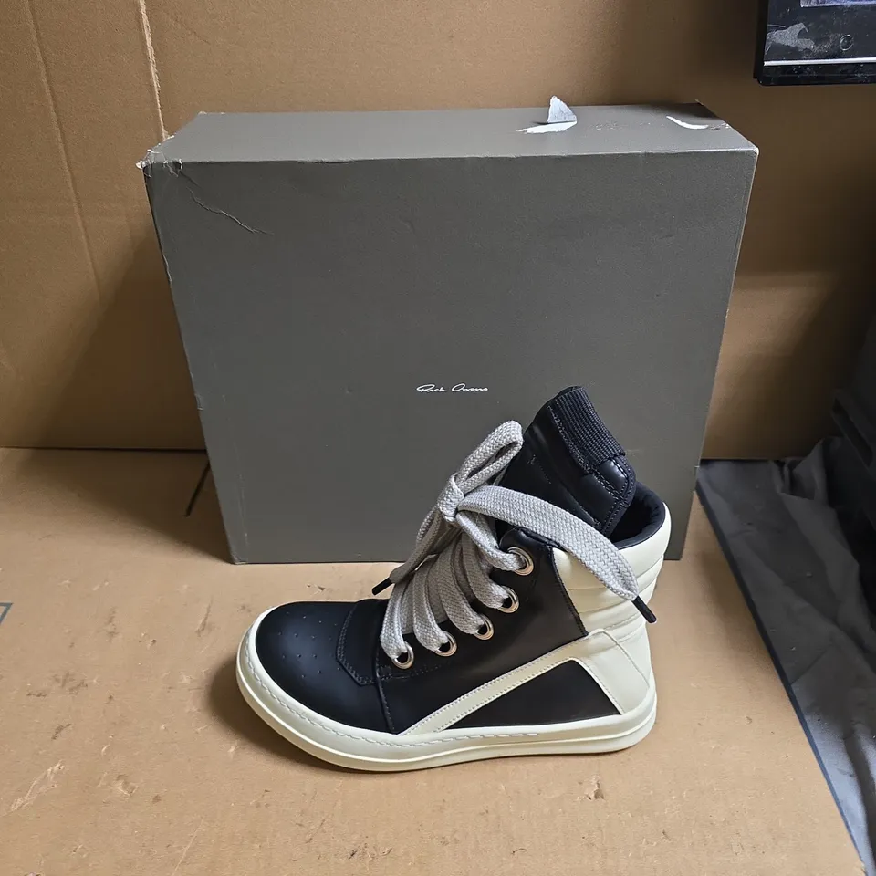 RICK OWENS HIGH-TOP SNEAKER – BLACK/OFF-WHITE, MEN'S - EUR SIZE 39 