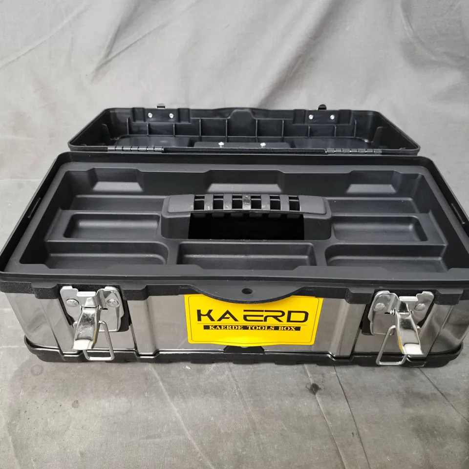 BOX OF APPROXIMATELY 5 ASSORTED HOUSEHOLD ITEMS TO INCLUDE KAERDE TOOLS BOX, ETC