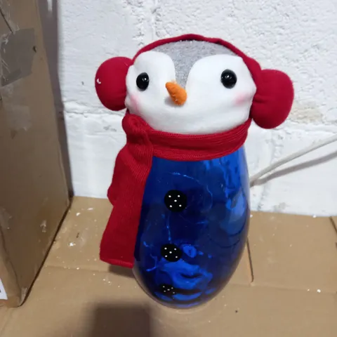 OUTLET FESTIVE PRE-LIT CRACKLE GLASS CHRISTMAS CHARACTER