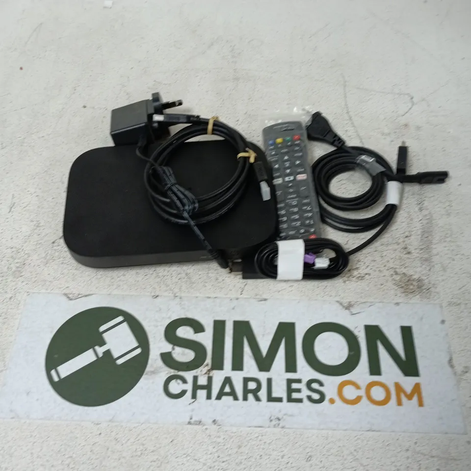 APPROXIMATELY 12 ASSORTED HOUSEHOLD ITEMS TO INCLUDE CABLES, ROUTERS, REMOTES, ETC