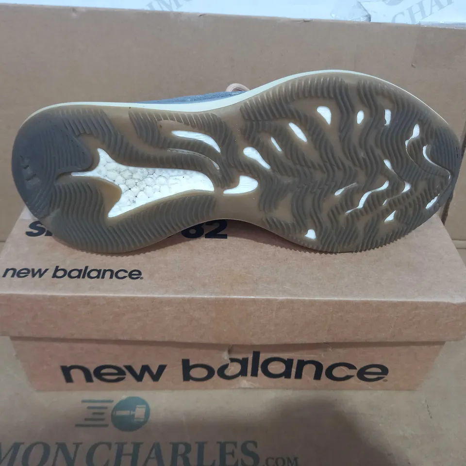 BOXED PAIR OF NEW BALANCE TRAINERS IN TAN/BLUE UK SIZE 5