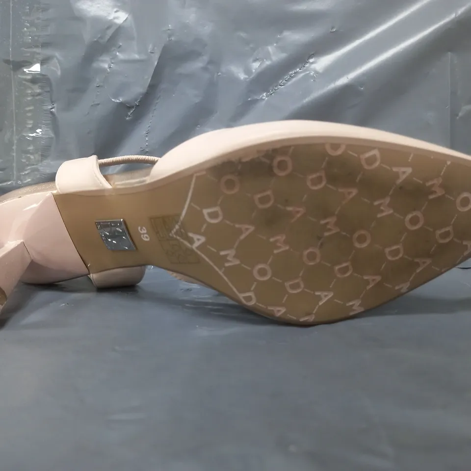 BOXED PAIR OF MODA IN PELLE CARENZA CAMEO PORVAIR HEELS - SIZE 6