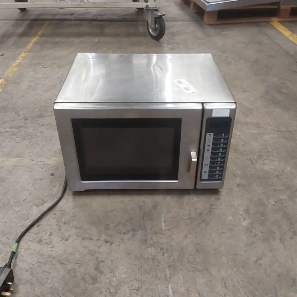 MENUMASTER RFS518TS COMMERCIAL MICROWAVE OVEN