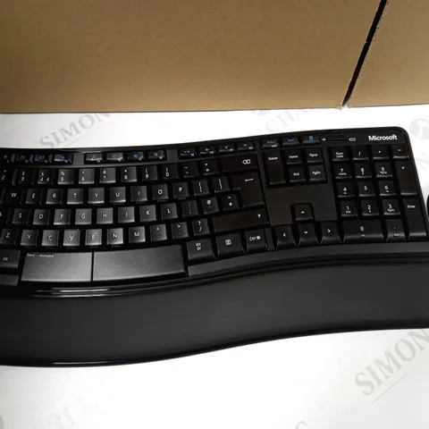 MICROSOFT SCULPT COMFORT DESKTOP KEYBOARD SET