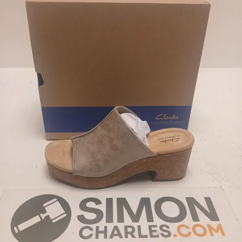 CLARKS COLLECTION WOMEN'S WEDGE SANDALS – BEIGE SUEDE, CORK HEEL SIZE 8.5