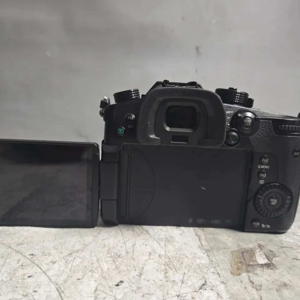PANASONIC LUMIX GH5 DIGITAL CAMERA BODY