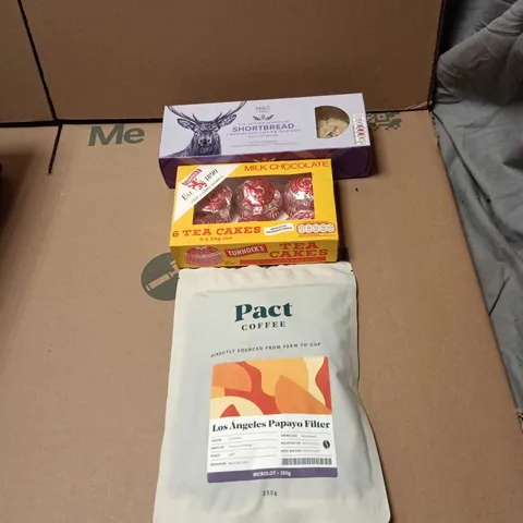 APPROXIMATELY 10 ASSORTED FOOD AND DRINK ITEMS TO INCLUDE M&S SHORTBREAD, TUNNOCKS, PACT COFFEE ETC
