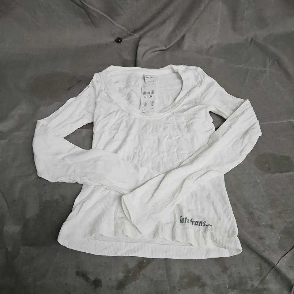 IETS FRANS... LONG SLEEVE RIBBED TOP IN WHTE SIZE S
