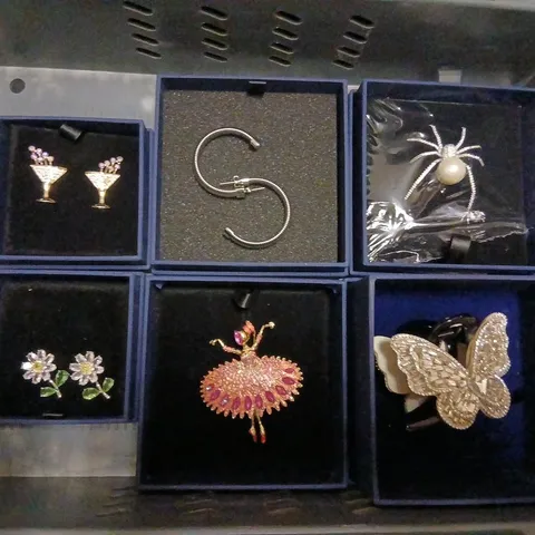 APPROXIMATELY 10 ASSORTED BUTLER AND WILSON JEWELLERY PRODUCTS TO INCLUDE;