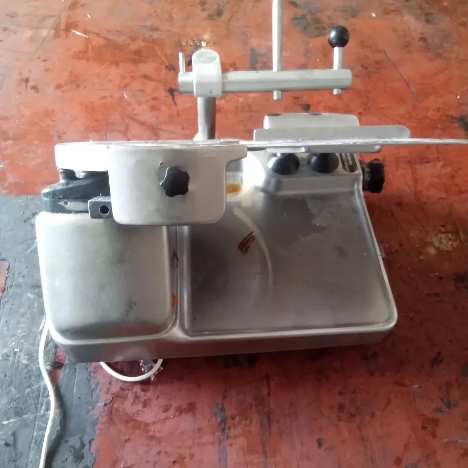 AVERY BERKEL MEAT SLICER
