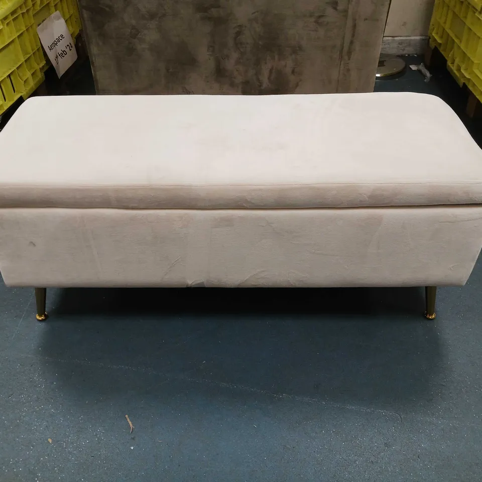 ALISON CORK OTTOMAN STORAGE BENCH IN CREAM 