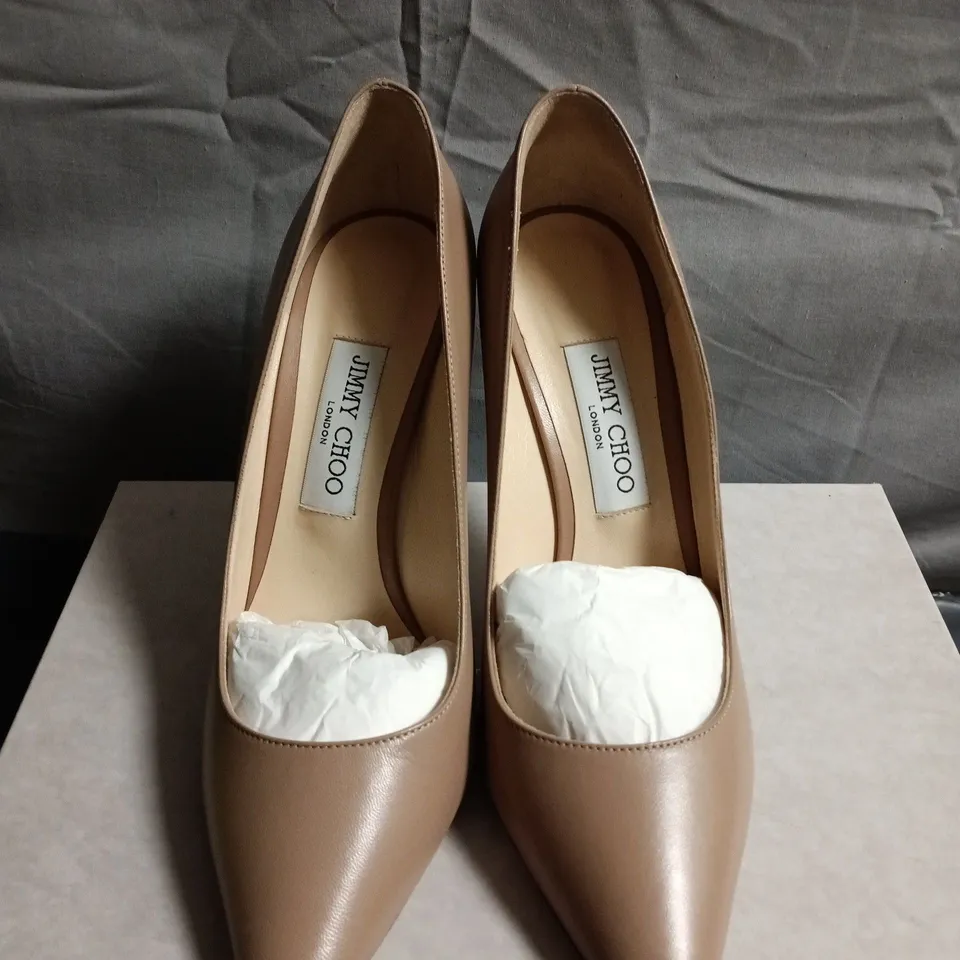 BOXED PAIR OF JIMMY CHOO NUDE LEATHER POINTED-TOE STILETTO HEELS – UK SIZE 39
