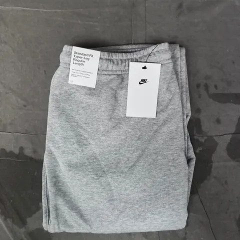 STANDARD FIT TAPER LEG REGULAR LENGTH JOGGERS IN GREY SIZE MEDIUM
