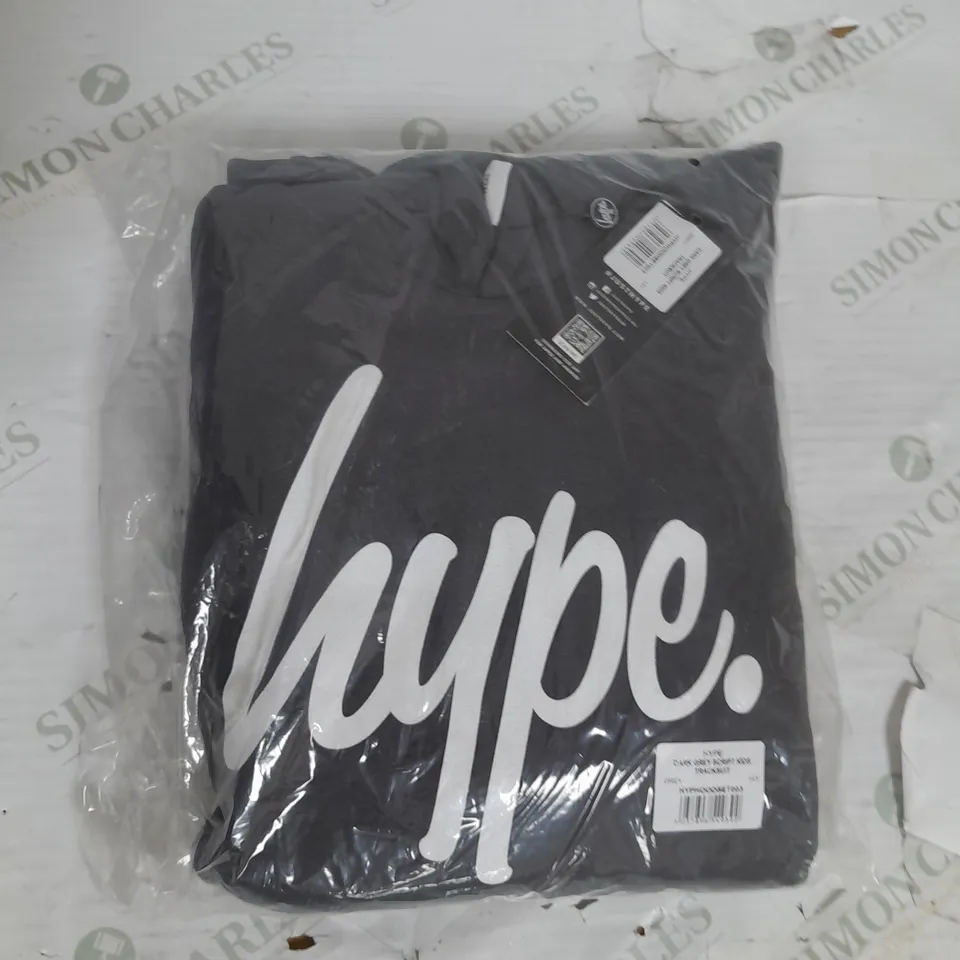 HYPE KIDS SCRIPT TRACKSUIT IN DARK GREY SIZE 14YRS  
