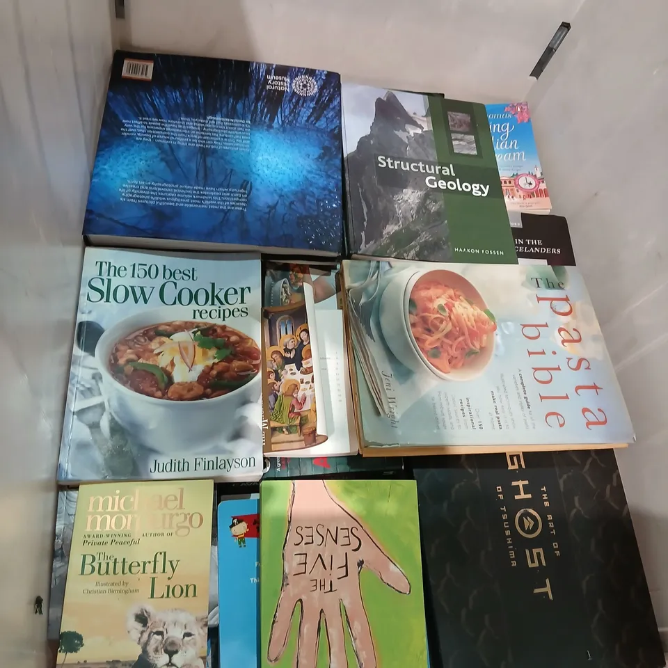 LARGE QUANTITY OF ASSORTED FICTION AND NON FICTION BOOKS