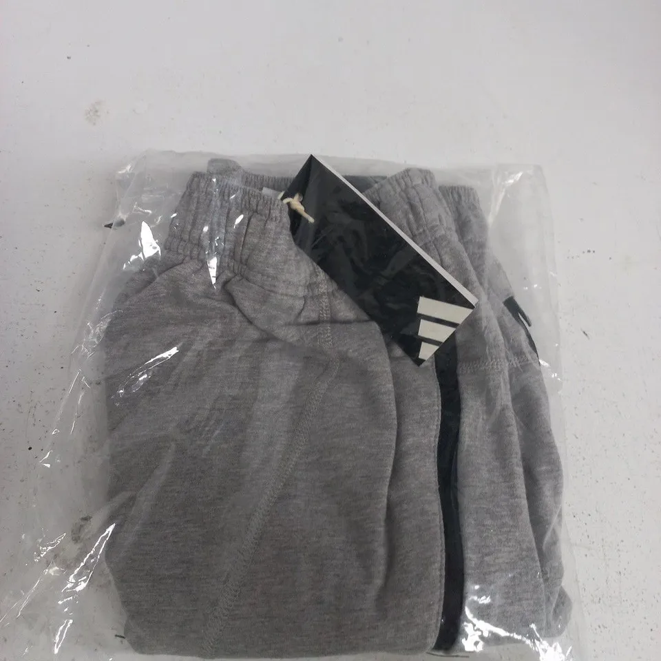ADIDAS D4T X SHORTS – GREY HEATHER - XS