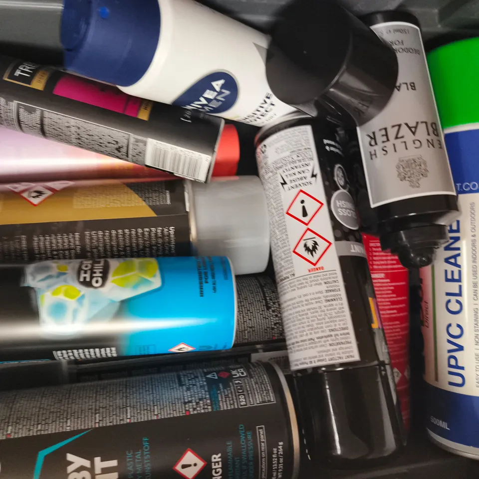 APPROXIMATELY 12 ASSORTED AEROSOL PRODUCTS - COLLECTION ONLY