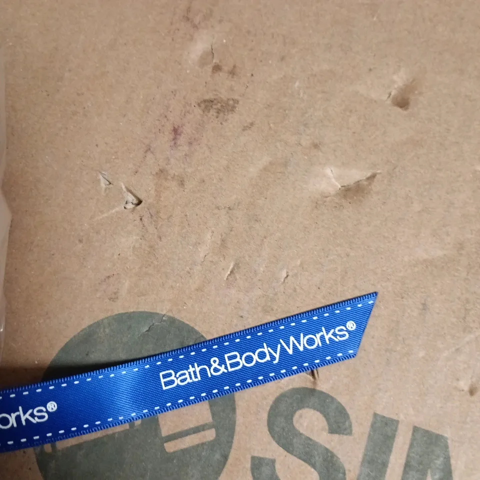 BATH & BODY WORKS IN THE STARS BODY CREAM AND PERFUME MIST 
