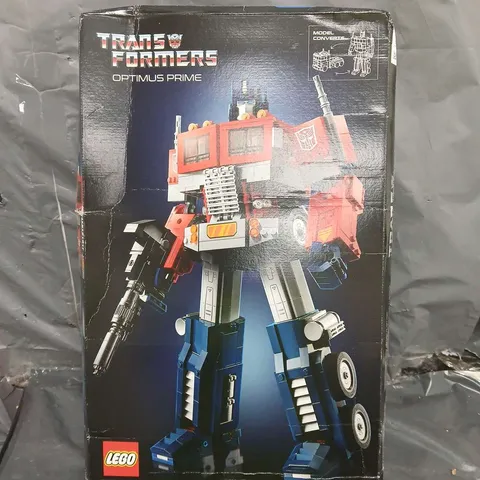 BOXED LEGO TRANSFORMERS OPTIMUS PRIME 10302