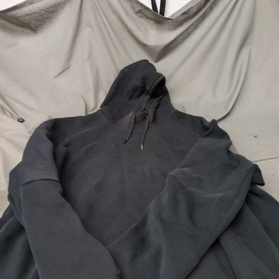 NIKE XXL BLACK HOODIE