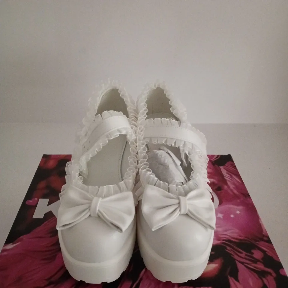 BOXED PAIR OF KOI TIRA RUFFLE MARY JANES – PORCELAIN DELIGHT EDITION, UK SIZE 5