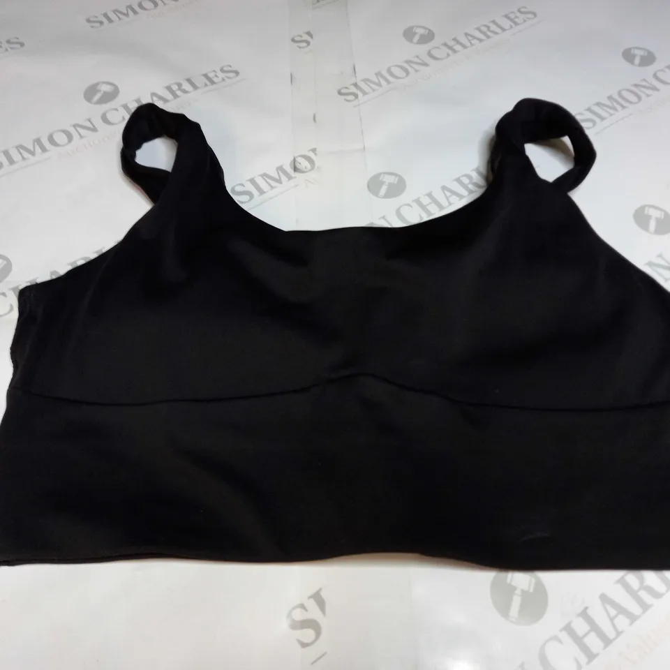 GYMSHARK LONGLINE SPORTS BRA IN BLACK - MEDIUM