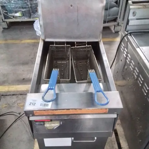 FRYMASTER FREESTANDING COMMERCIAL GAS FRYER