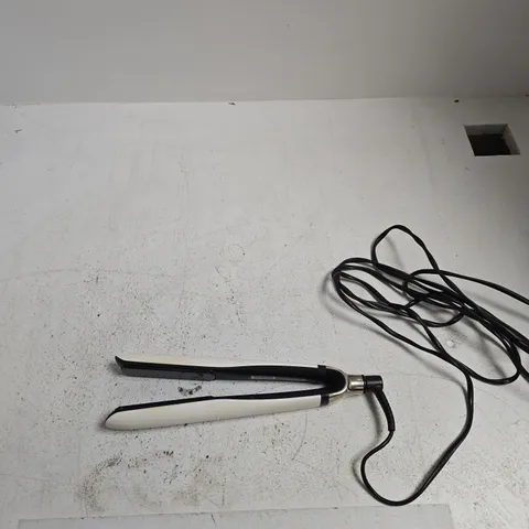 GHD PLATINUM+ HAIR STRAIGHTENERS – WHITE