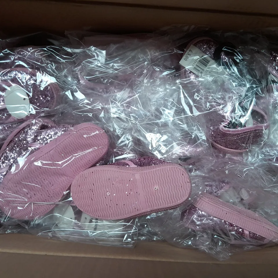 BOX OF APPROX 20 UNBRANDED PINK GITTER TRAINERS IN VARIOUS SIZES