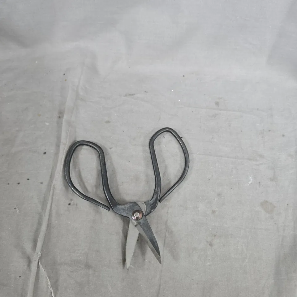 VINTAGE LEATHER-SHEATHED SCISSORS WITH BRASS FITTINGS