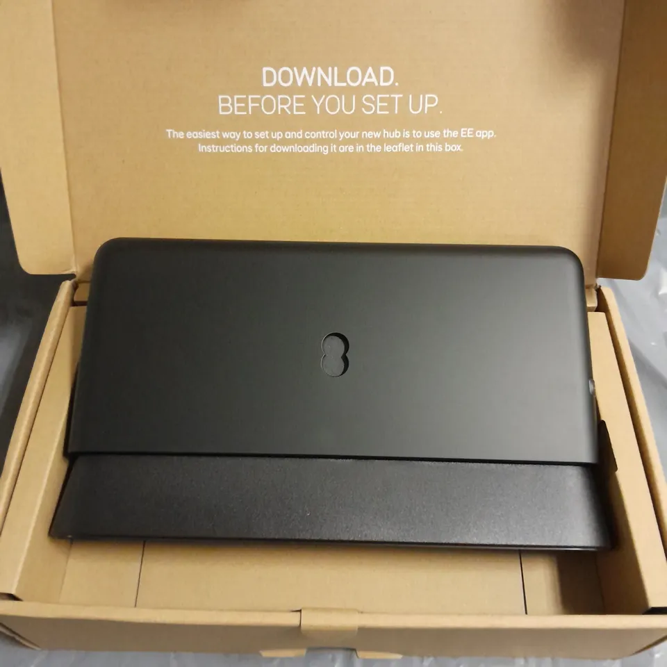EE SMART PLUS HUB