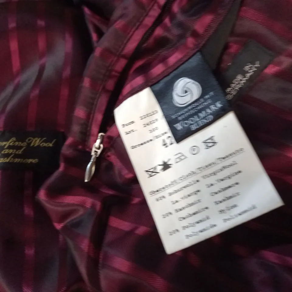 BUGATTI SUPERFINE WOOL AND CASHMERE COAT IN BLACK - 42R