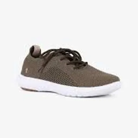 EMU AUSTRALIA SPRINGBROOK DARK OLIVE TRAINERS SIZE 7