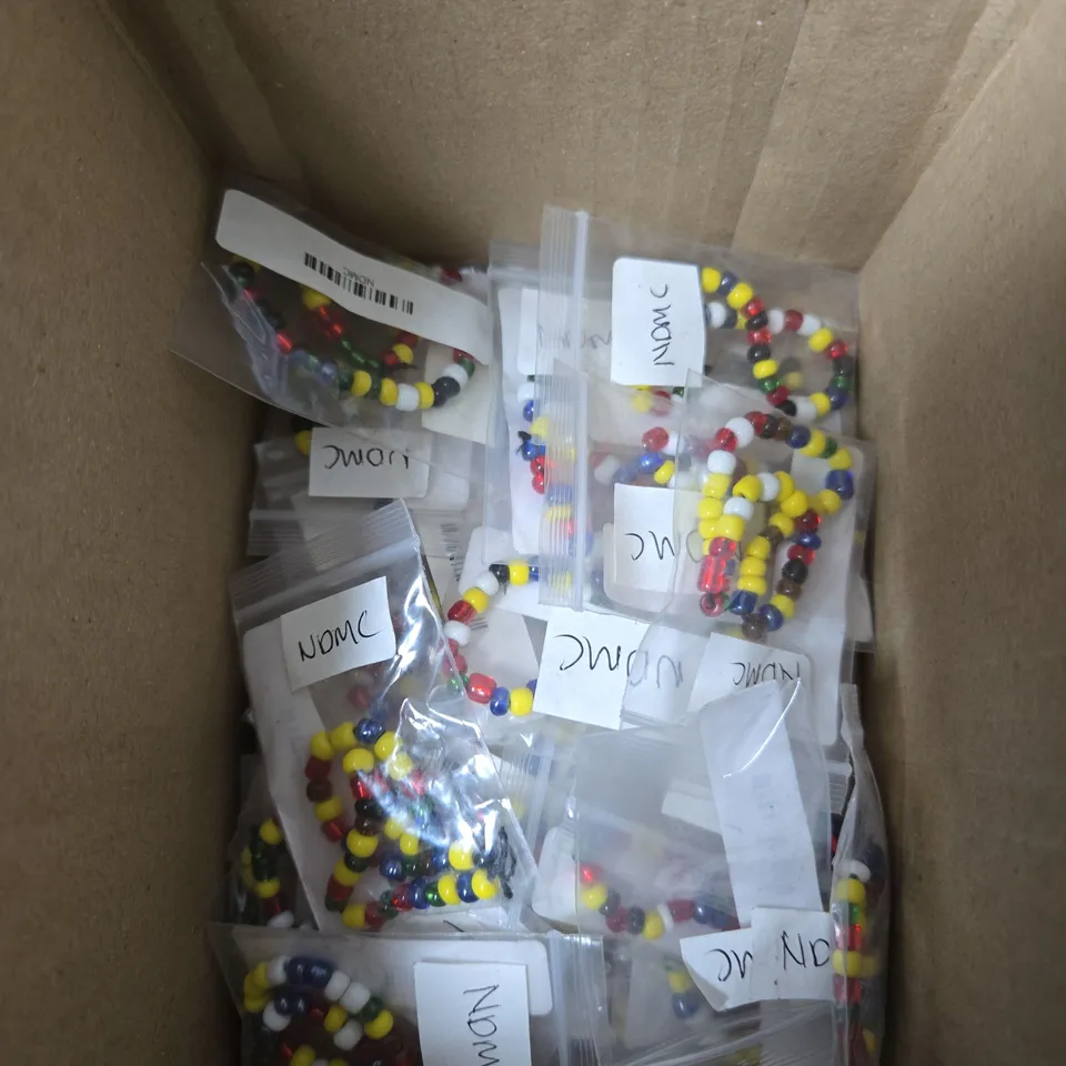 BOX OF APPROXIMATELY 25 MULTI COLOURED BEAD BRACELETS 