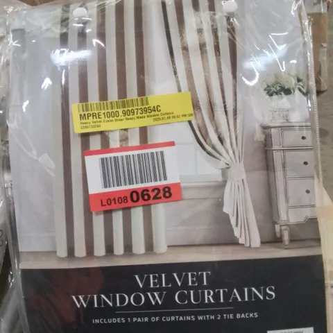 BAGGED QUALITY HEAVY VELVET EYELET WINDOW CURTAINS 