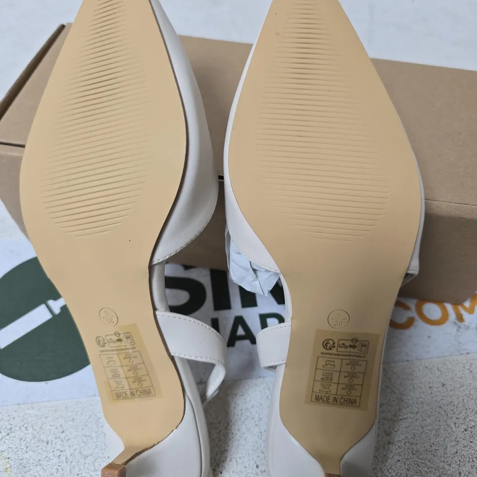 BOXED SPOT ON SHORT HEEL SHOES, BONE WHITE - SIZE 5