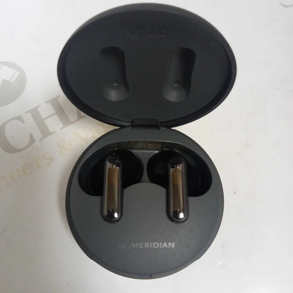 LG TONE FREE UFP9 EARBUDS