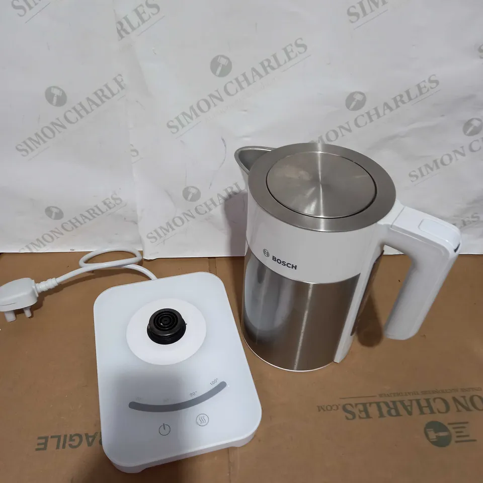 BOSCH TWK7201GB CORDLESS KETTLE 
