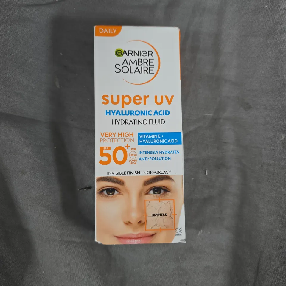 AMBER SOLAIRE ANTI-DARK SPOT