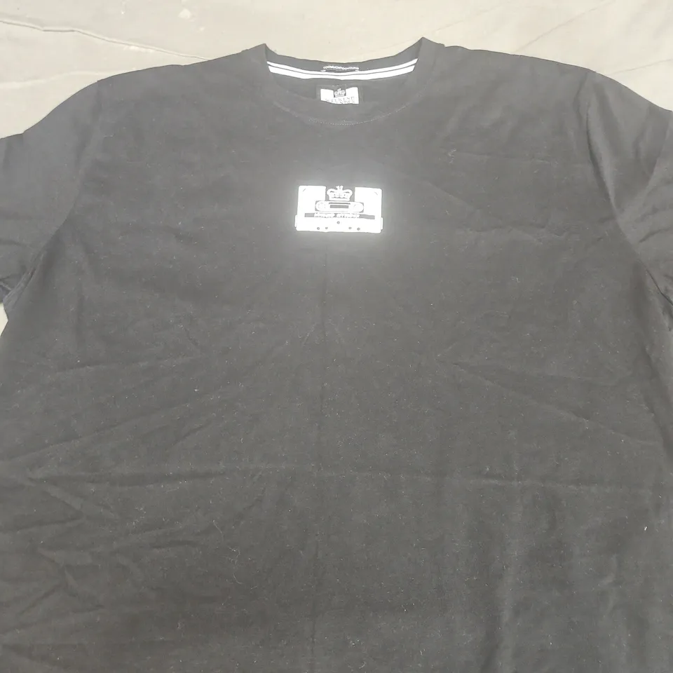 WEEKEND OFFENDER T-SHIRT – BLACK – XXL – TOO MUCH TOO YOUNG