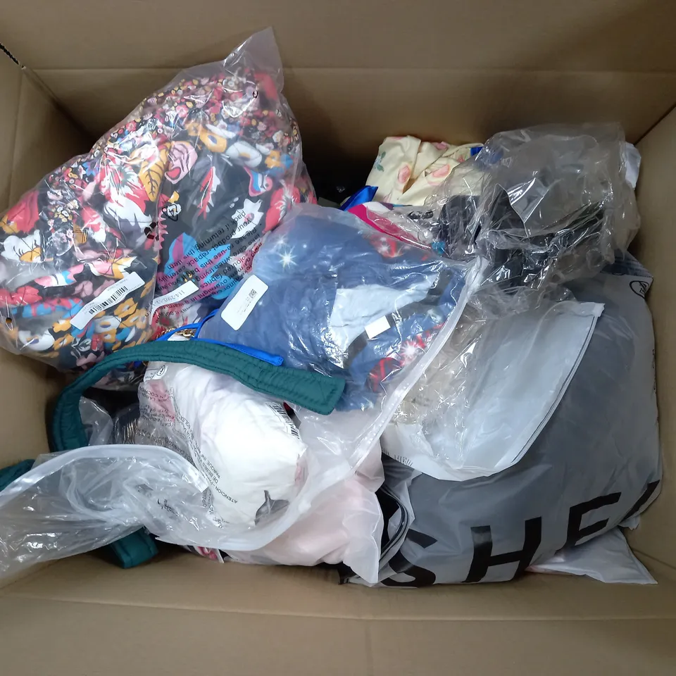 LARGE BOX OF ASSORTED CLOTHING ITEMS IN VARIOUS COLOURS AND SIZES INCLUDING TROUSERS , TOPS AND JUMPERS 