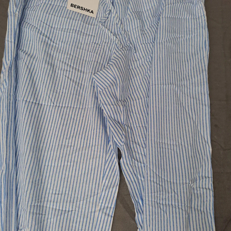 BERSHKA PINSTRIPE PANTS IN BLUE/WHITE SIZE XS